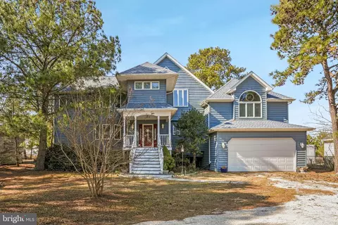 4443 Shady Ln, Chincoteague Island, VA 23336