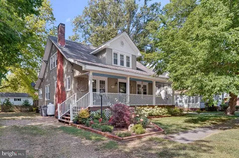 24222 Catherine St, Parksley, VA 23421