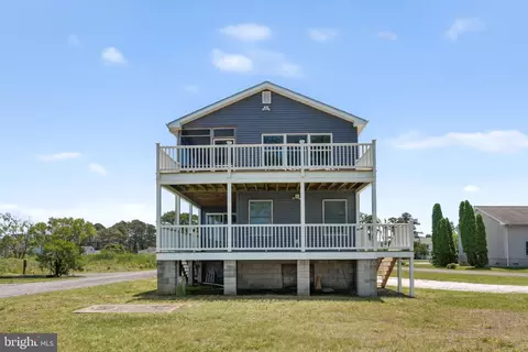 5061 Bay Colony Ln, Chincoteague Island, VA 23336