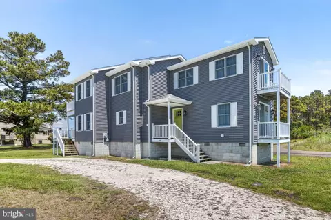 5061 Bay Colony Ln, Chincoteague Island, VA 23336