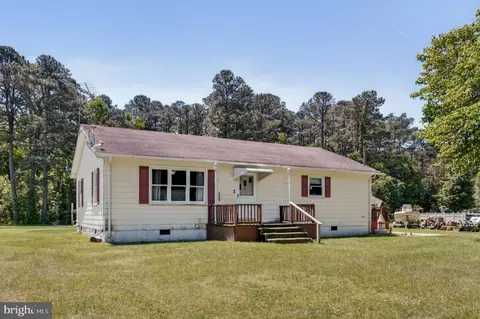 18519 Big Rd, Parksley, VA 23421
