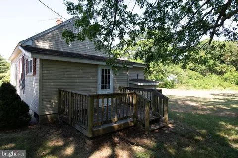 Exterior - 15271 Waterfield St, Painter, VA 23420 photo 2 of 4