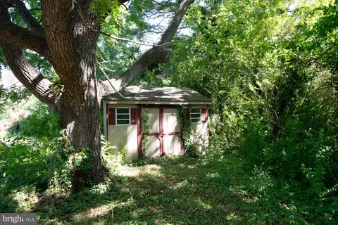 Exterior - 15271 Waterfield St, Painter, VA 23420 photo 4 of 4