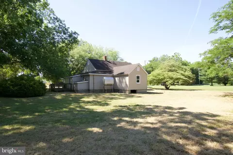 Exterior - 15271 Waterfield St, Painter, VA 23420 photo 3 of 4