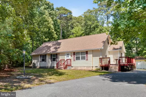 37281 Galleon Ct, Greenbackville, VA 23356