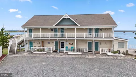6206 Marsh Island Dr, Chincoteague Island, VA 23336