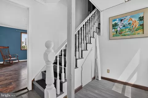 Entry Way - 10041 Atlantic Rd, Atlantic, VA 23303 photo 4 of 7