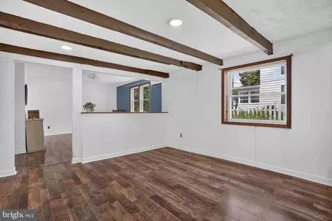 Living - 10041 Atlantic Rd, Atlantic, VA 23303 photo 1 of 4