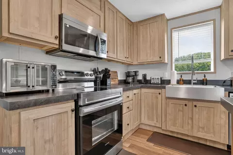 33030 Garrison Ln, Painter, VA 23420 photo 11