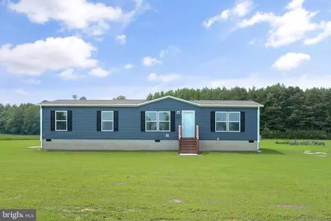 33030 Garrison Ln, Painter, VA 23420 photo 2