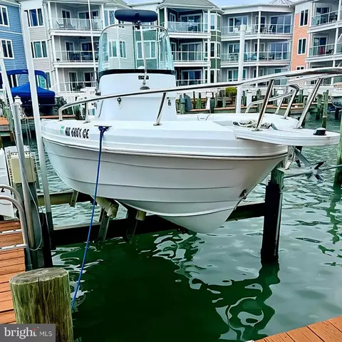 6321 Captains Ln #104, Chincoteague Island, VA 23336