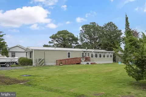 2410 Ridge Rd, Chincoteague Island, VA 23336