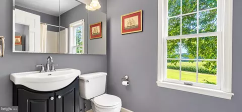 Bath - 35257 Cats Point Ln, Quinby, VA 23423 photo 1 of 3
