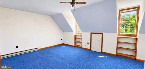 Bedroom - 35257 Cats Point Ln, Quinby, VA 23423 photo 8 of 10
