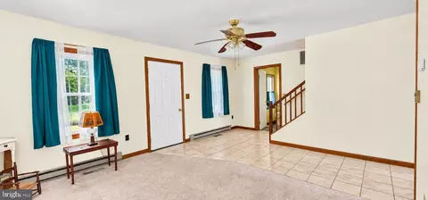 Entry Way - 35257 Cats Point Ln, Quinby, VA 23423 photo 2 of 5
