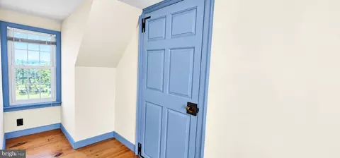 Entry Way - 35257 Cats Point Ln, Quinby, VA 23423 photo 4 of 5