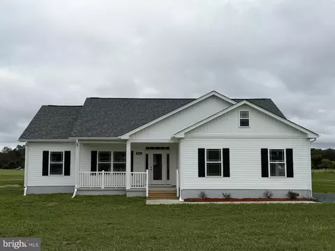 37672 Blue Crab Cir, Painter, VA 23420