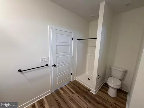 Entry Way - 37672 Blue Crab Cir, Painter, VA 23420 photo 1 of 3