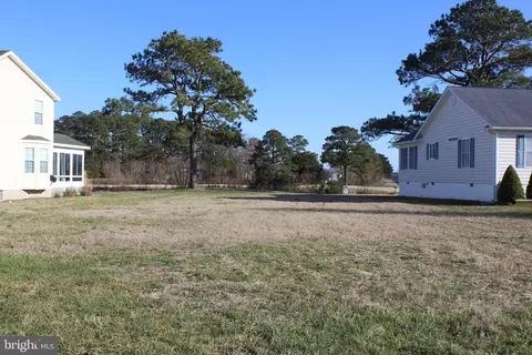 391 Meridian Dr, Greenbackville, VA 23356