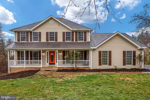 33 Surry Ln, Fishersville, VA 22939