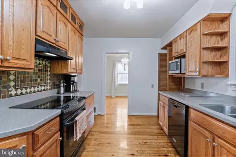 10 Robin Ln, Mount Sidney, VA 24467 photo 4