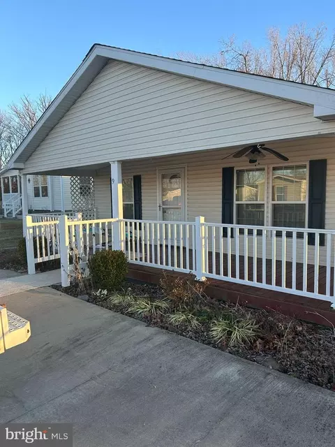 9 Little Bear Path, Staunton, VA 24401