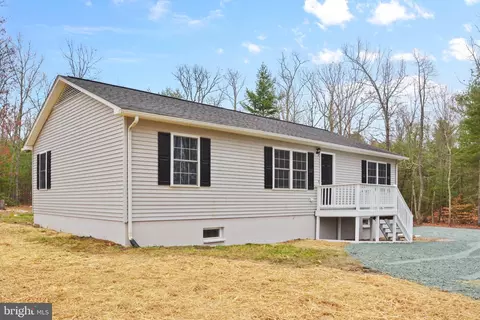 Exterior - 660 Lofton Rd, Raphine, VA 24472 photo 2 of 9