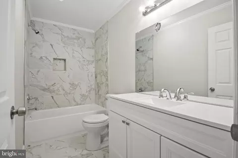 Bath - 660 Lofton Rd, Raphine, VA 24472 photo 1 of 4