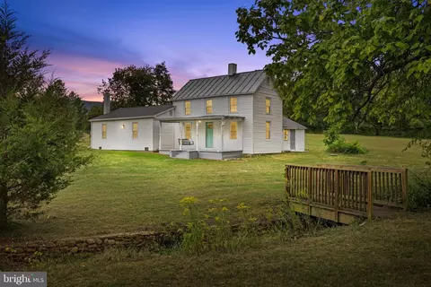 1983 Howardsville Tpke, Stuarts Draft, VA 24477