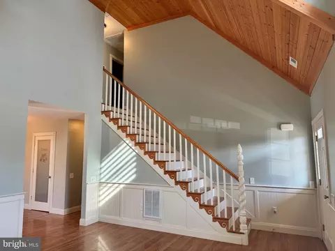 46 Wayne Ave, Stuarts Draft, VA 24477 photo 3