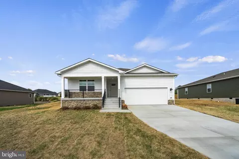 403 Stonewall Jackson Blvd, Staunton, VA 24401