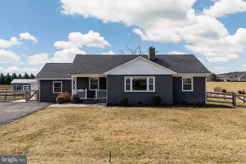 111 Skyview Cir, Verona, VA 24482