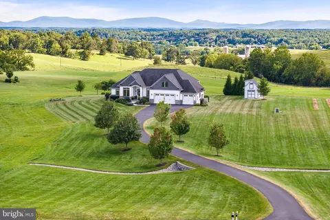 73 Bailey Rd, Fort Defiance, VA 24437