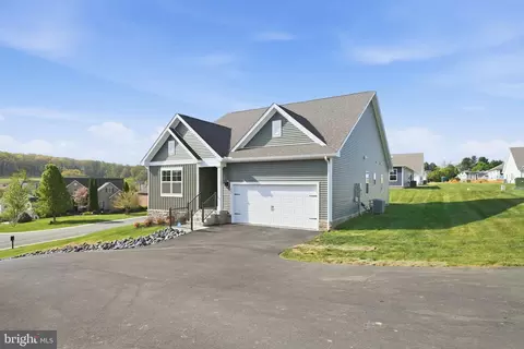 263 Heather Ln, Staunton, VA 24401