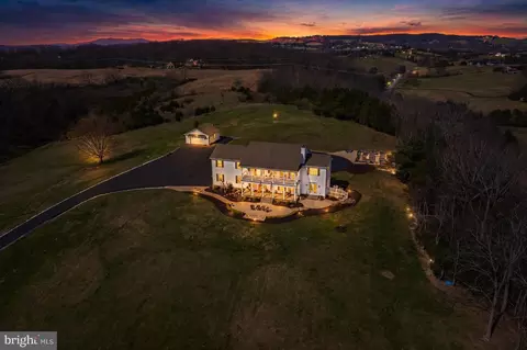 635 Dam Town Rd, Fort Defiance, VA 24437