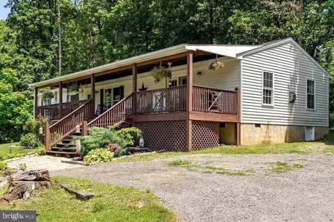 4695 East Side Hwy, Grottoes, VA 24441