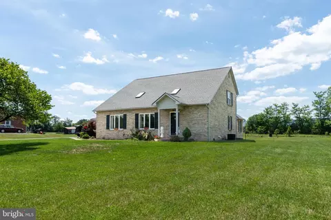 Exterior - 1802 N River Rd, Mount Solon, VA 22843 photo 10 of 14