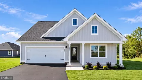 279 Heather Ln, Staunton, VA 24401
