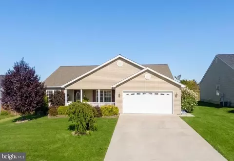 88 Wyer St, Weyers Cave, VA 24486