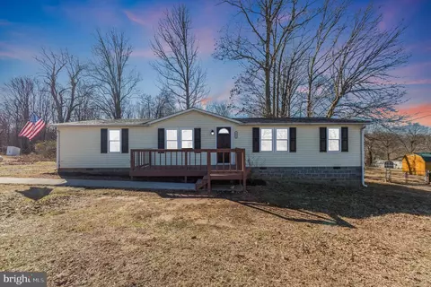 201 Tyree Cir, Madison Heights, VA 24572