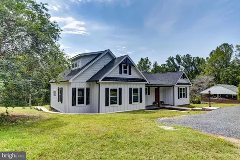 Exterior - 577 S Main St, Amherst, VA 24521 photo 7 of 8