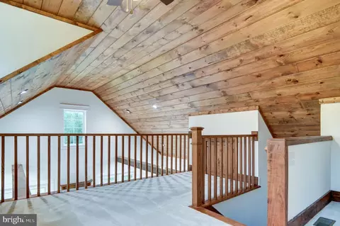 Entry Way - 577 S Main St, Amherst, VA 24521 photo 7 of 7