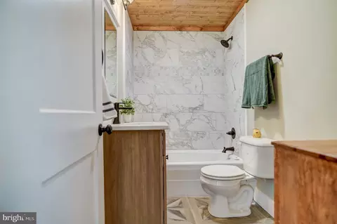 Bath - 577 S Main St, Amherst, VA 24521 photo 1 of 5