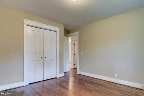 Bedroom - 577 S Main St, Amherst, VA 24521 photo 3 of 5