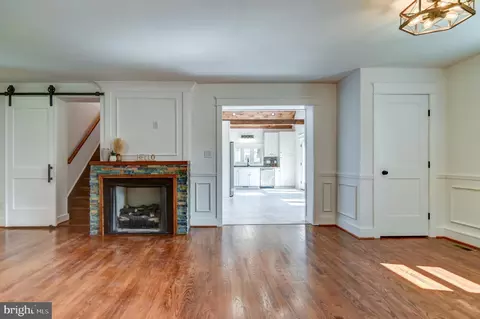 Living - 577 S Main St, Amherst, VA 24521 photo 5 of 5