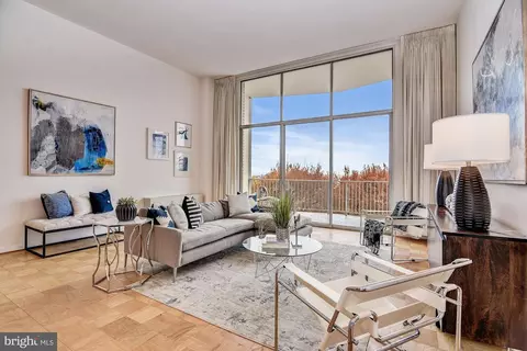 1200 N Nash St #557, Arlington, VA 22209
