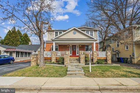 811 N Fillmore St N, Arlington, VA 22201