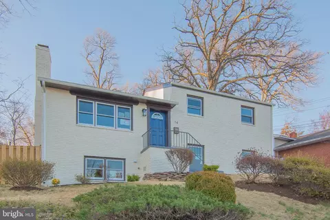 14 N Montague St, Arlington, VA 22203