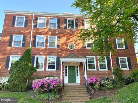 2834 S Abingdon St #B1, Arlington, VA 22206