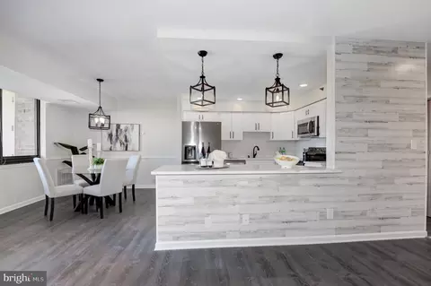 1805 Crystal Dr S #409S, Arlington, VA 22202